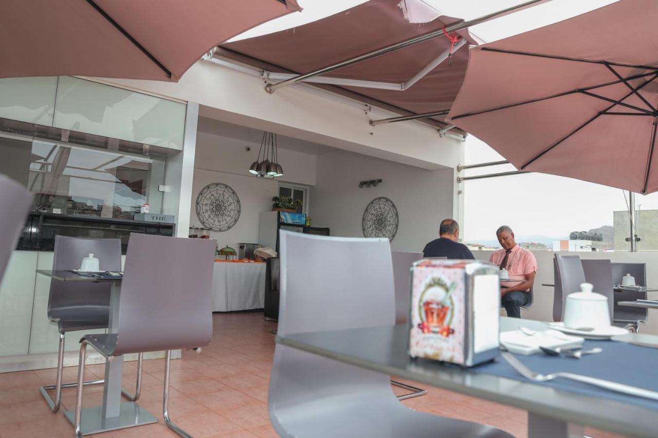 Hotel Cesaria Praia Exterior photo